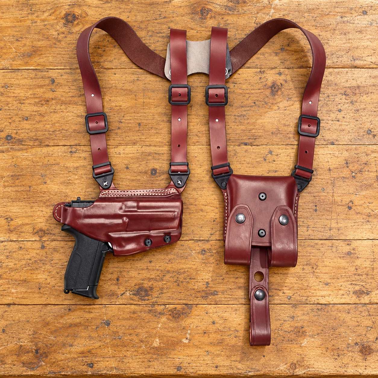 Horizontale Schulterholster