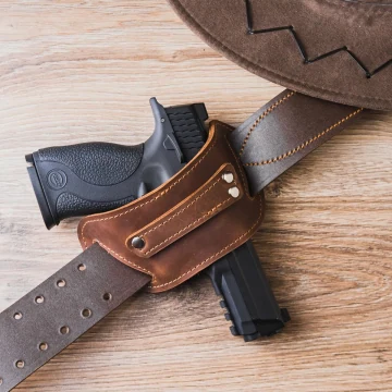 Gürtelschlaufenholster aus braunem Leder