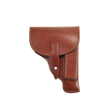 Klappenholster aus braunem Leder mit Magazintasche