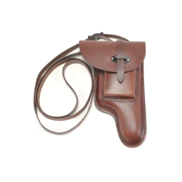 Klappenholster aus braunem Leder mit Schulterriemen