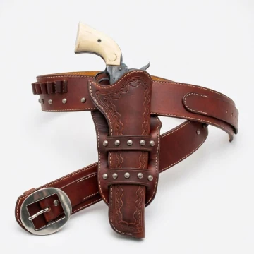 Brauner Western-Ledergürtel mit Revolverholster und Patronenschlaufen