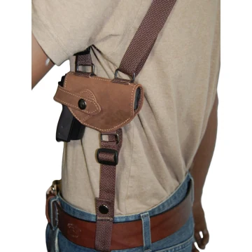 Horizontales Schulterholster aus braunem Leder mit Tie Down