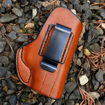 Braunes IWB-Lederholster mit Clip