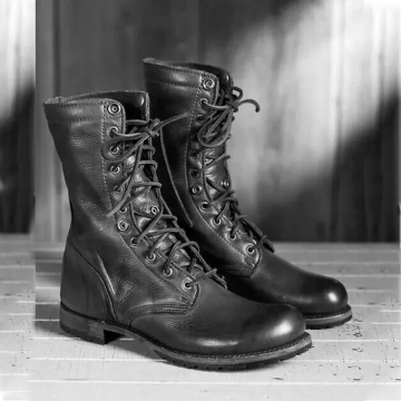 Handgefertigte schwarze Leder-Kampfstiefel