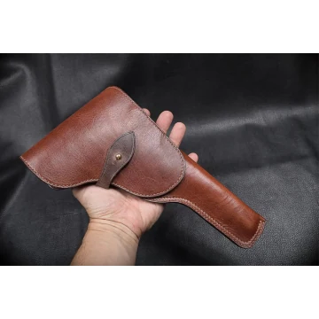Jagd-Klappenholster aus braunem Leder