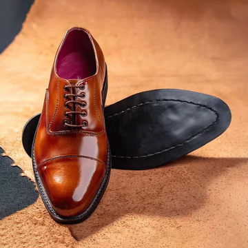 Handgefertigte braune Oxford-Schuhe
