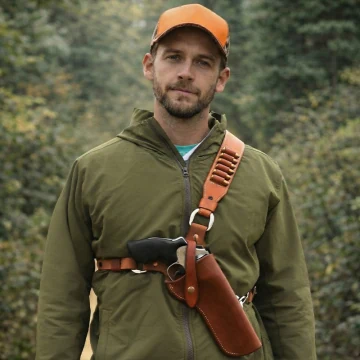 Bandolier-Brustholster aus braunem Leder für Revolver mit Patronenschlaufen