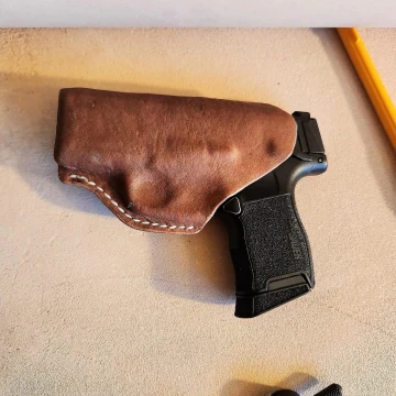 SIG Sauer P365 AXG Legion IWB-Lederholster mit Optikanpassung