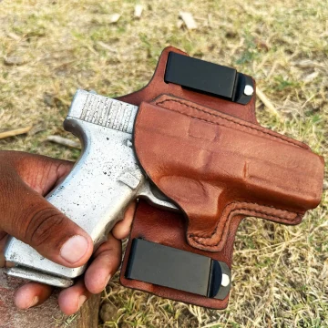 Taurus GX4 TORO IWB-Lederholster mit Optikanpassung