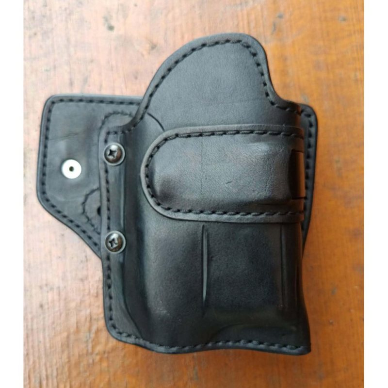 Trailguard Light-Fit Dual-Clip Spring Leather Holster - front view 1